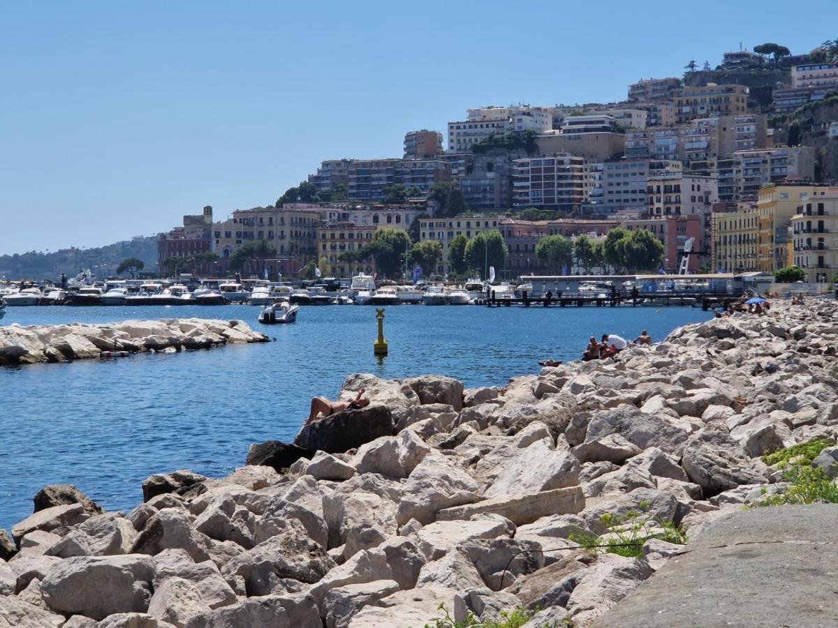 Suites Caracciolo Νάπολη Εξωτερικό φωτογραφία